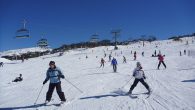 Skiing and snowboarding in Australia Skiiing and snowboarding in Australia. Where can you do it? Perisher and Thredbo are the best places to do that in Australia