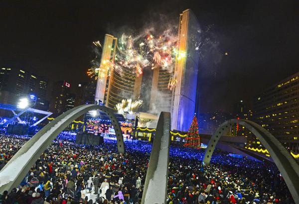 New-Year-Eve-Fireworks-Toronto-Town-hall