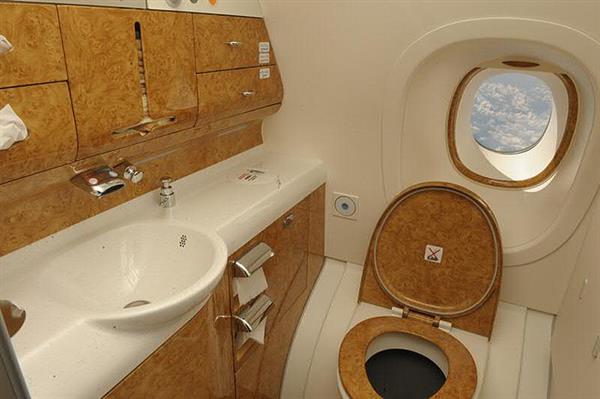 Bathroom on Emirates A380 aircraft