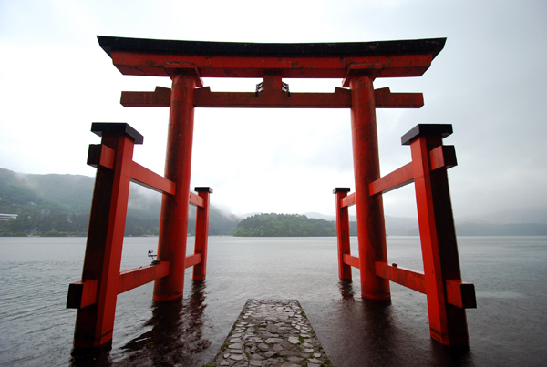 Jinja shrine gate, Hakone